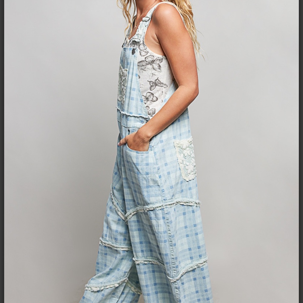 ๐POL Light Blue Plaid Women's Overalls - Picture 3 of 7